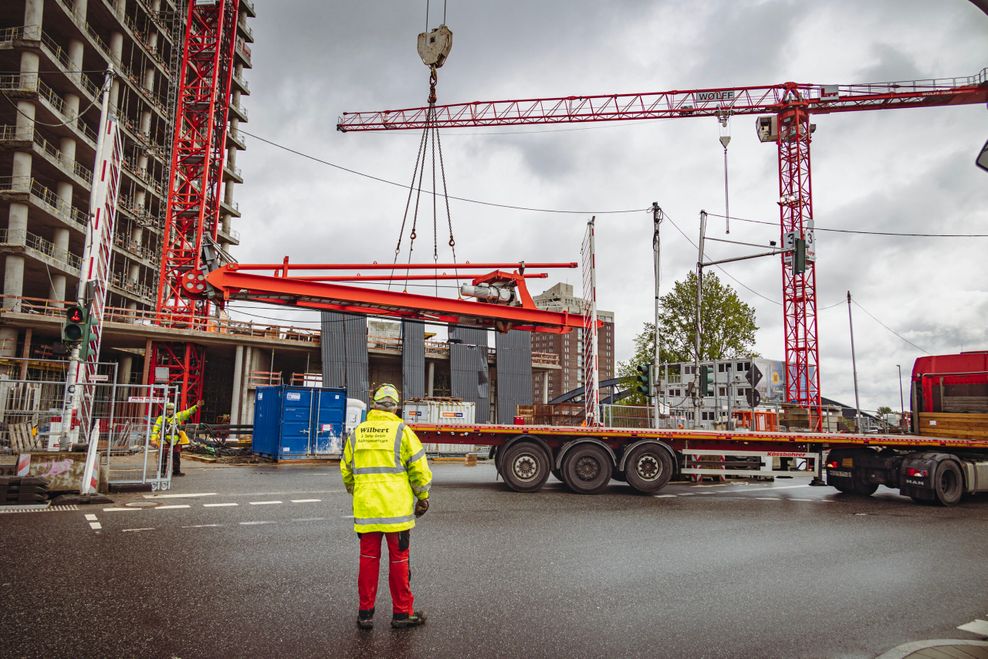 Nach monatelangem Stillstand: Auf der Elbtower-Baustelle ist wieder was los