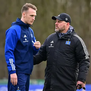 Sebastian Schonlau und Steffen Baumgart im HSV-Training
