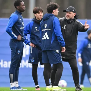 Steffen Baungart gibt Elijah Krahn, Masaya Okugawa und Nicolas Oliveira Tipps