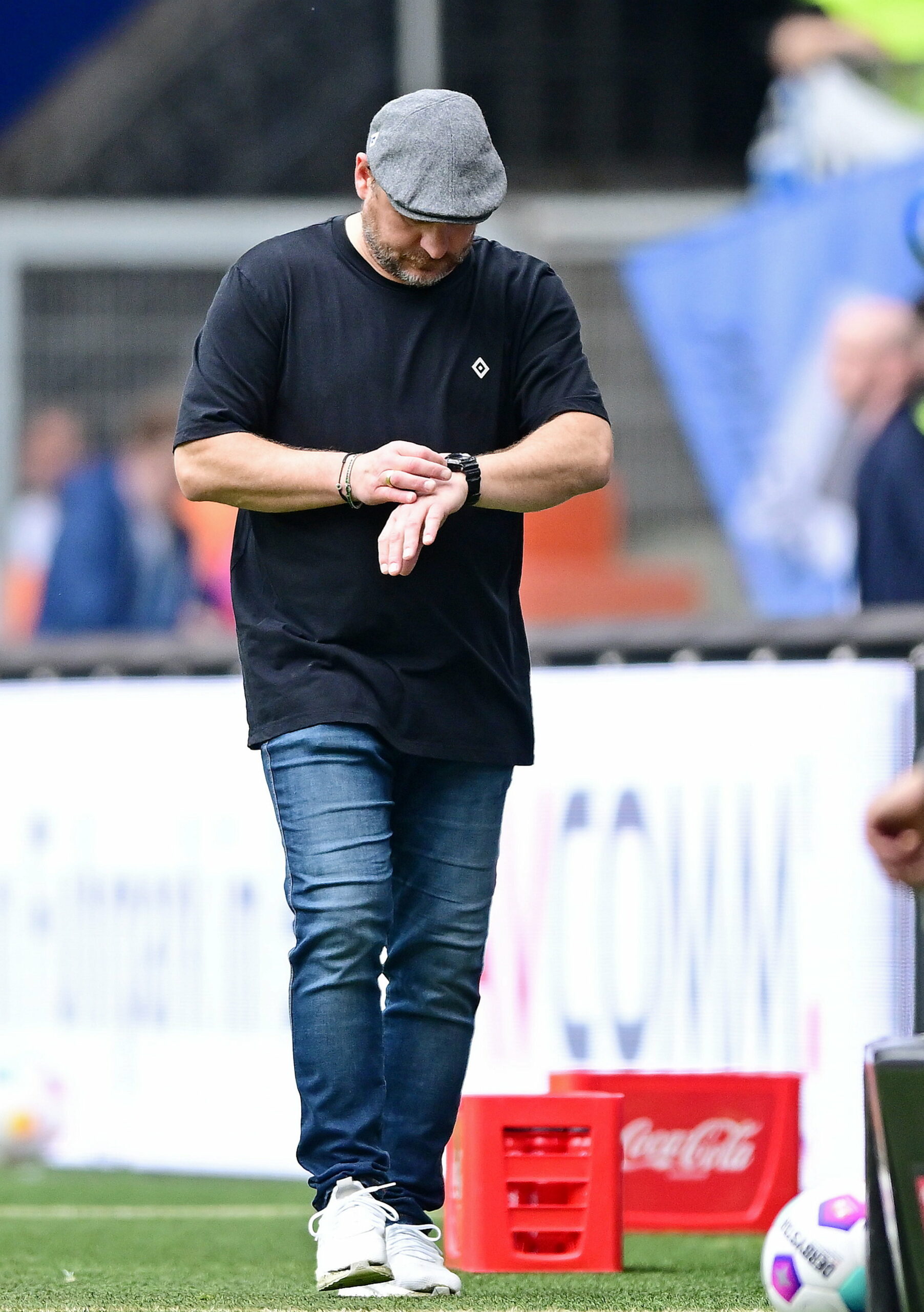Die Uhr tickt und die Spiele werden immer weniger. Steffen Baumgart braucht mit dem HSV eine Siegesserie.