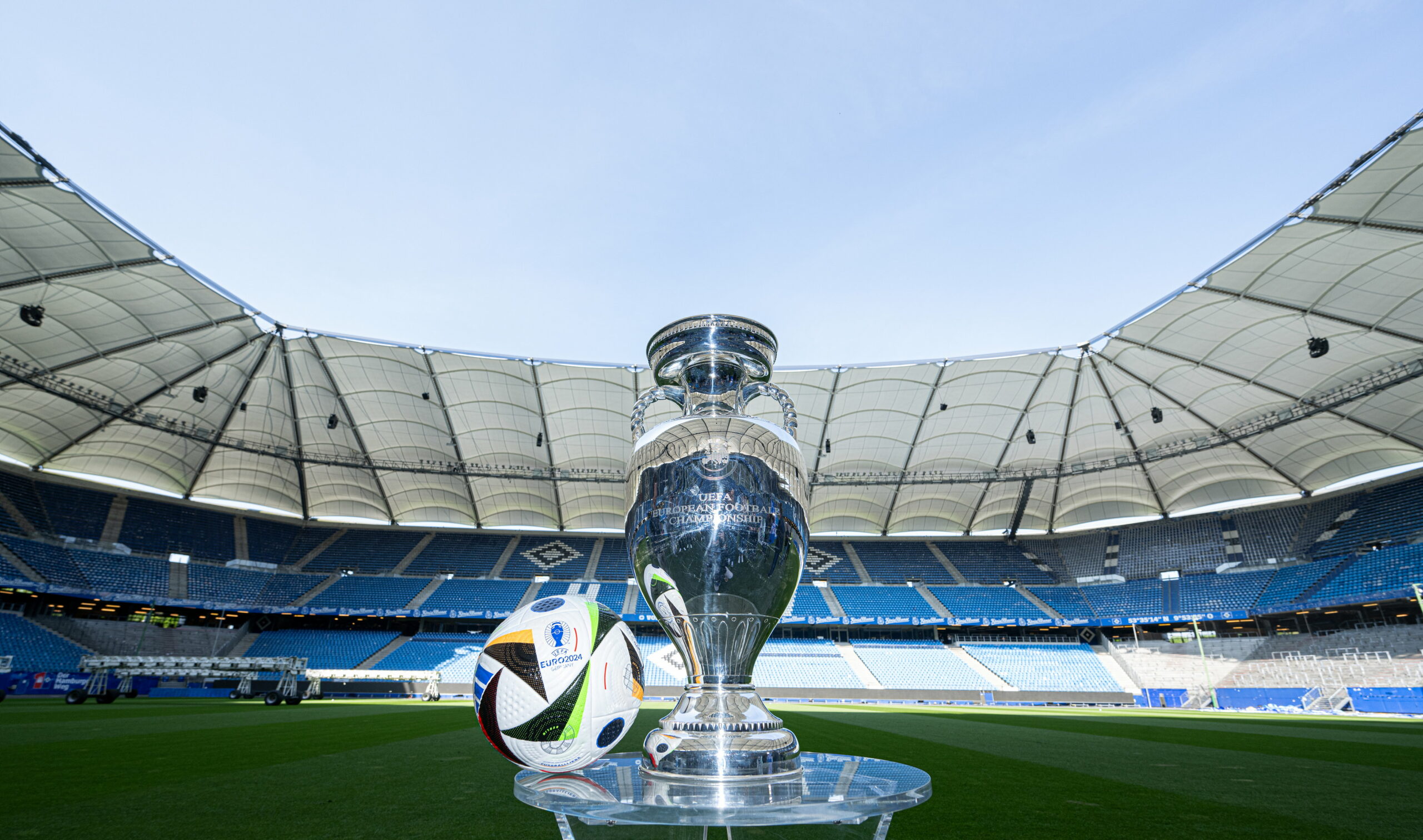 EM-Pokal im Volksparkstadion