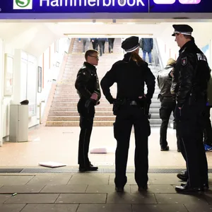 Einsatz am S-Bahnhof Hammerbrook. (Symbolfoto)