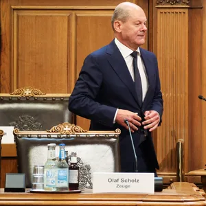 Bundeskanzler Olaf Scholz Plenarsaal der Hamburgischen Bürgerschaft