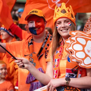 Tausende Oranje-Fans werden zur Fußball-EM nach Hamburg kommen. (Symbolbild)