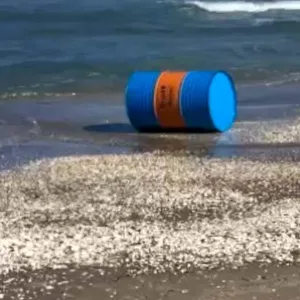 Fass am Strand