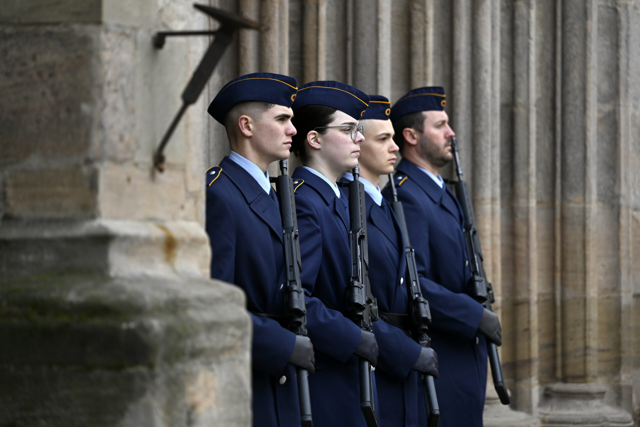 Nürnberg im März 2024: Etwa 300 Rekrutinnen und Rekruten der Bundeswehr nehmen an einer feierlichen Vereidigung teil.