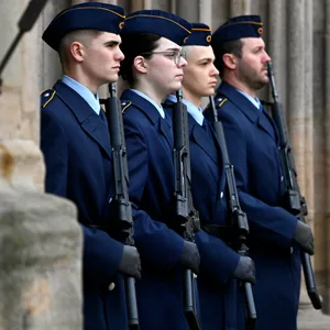 Nürnberg im März 2024: Etwa 300 Rekrutinnen und Rekruten der Bundeswehr nehmen an einer feierlichen Vereidigung teil.