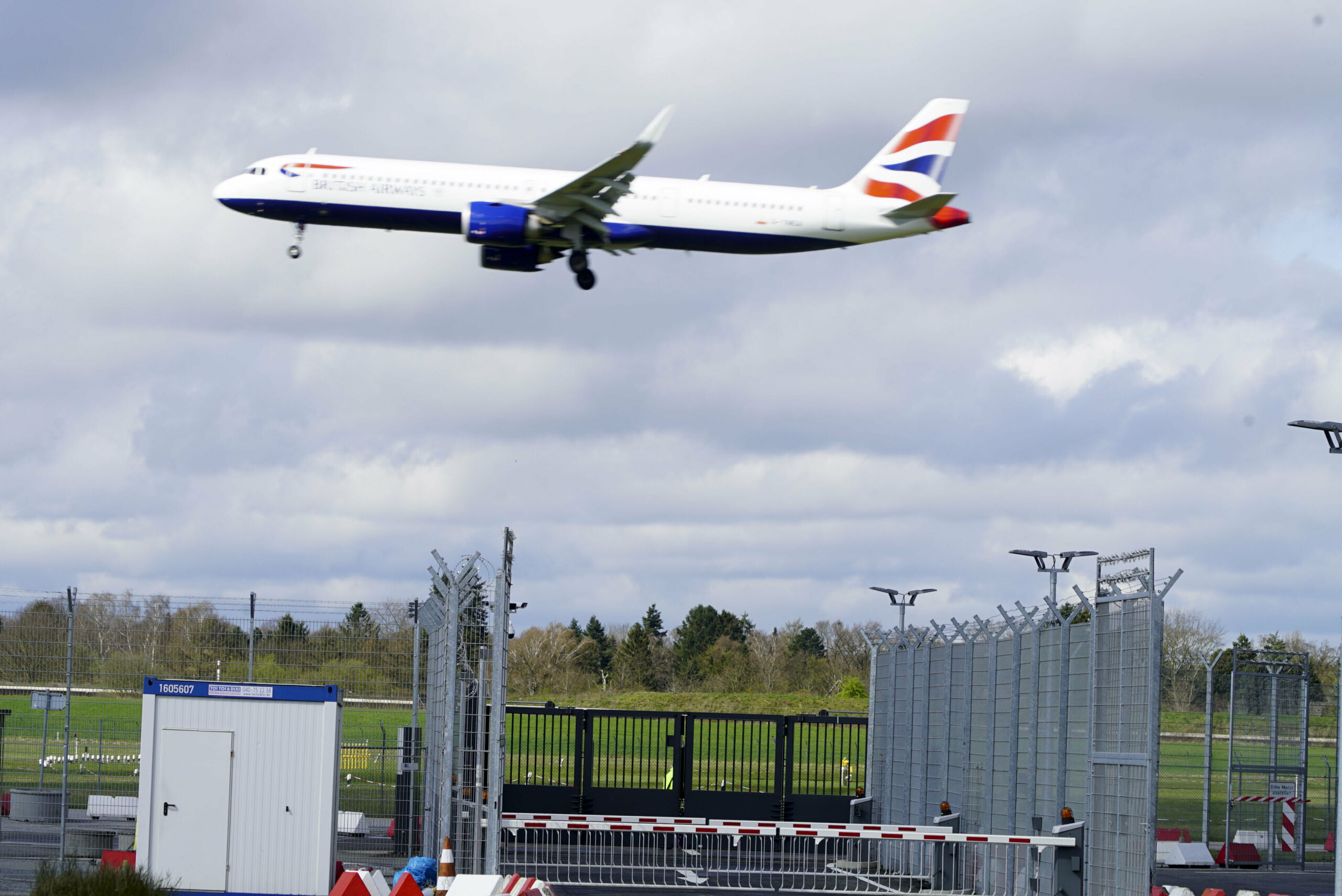 Flugzeug im Landeanflug