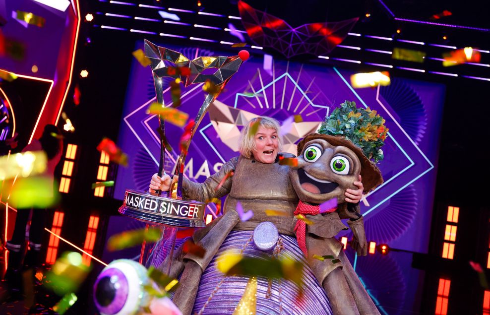 Die Komikerin Mirja Boes gewann als „Der Floh“ die 10. Staffel von „The Masked Singer“.