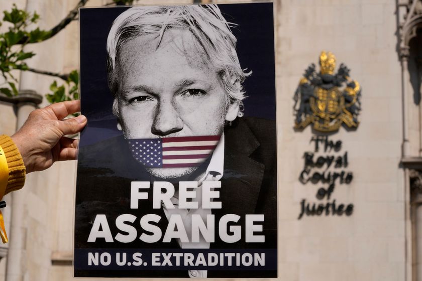Free Assange Plakat