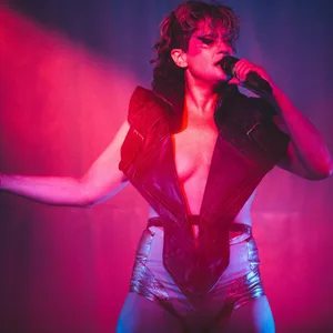 Peaches bei einem Auftritt