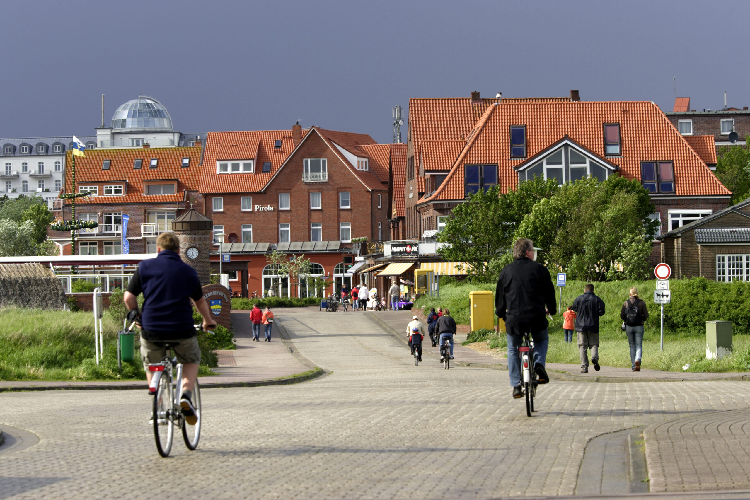 Vor allem an der Nordsee fielen die Immobilienpreise stark ab. Hier die Insel Juist.