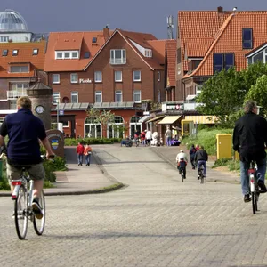 Vor allem an der Nordsee fielen die Immobilienpreise stark ab. Hier die Insel Juist.