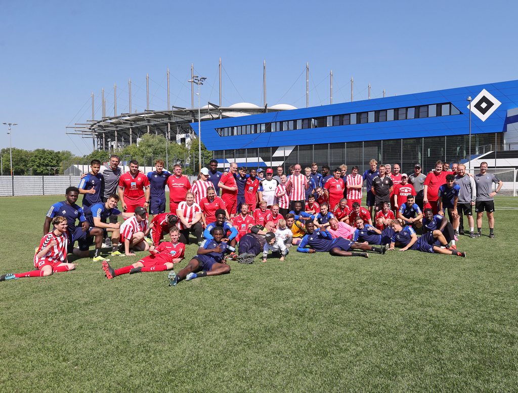 HSV-Talente mit dem Handicap-Team des SV Eichede