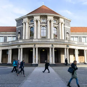 Das Hauptgebäude der Uni Hamburg (Archivbild).