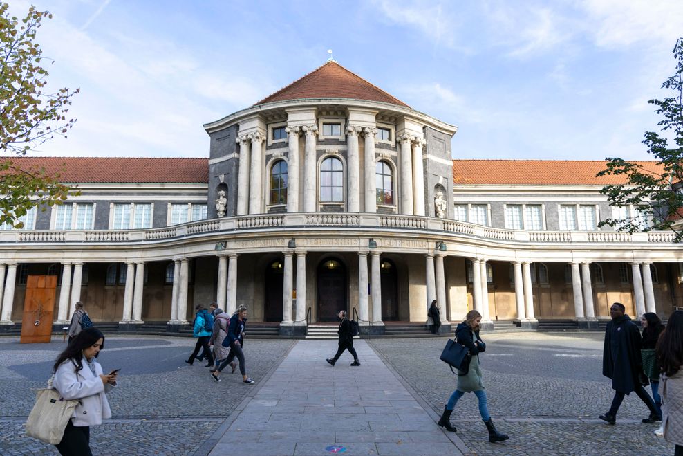 Das Hauptgebäude der Uni Hamburg (Archivbild).