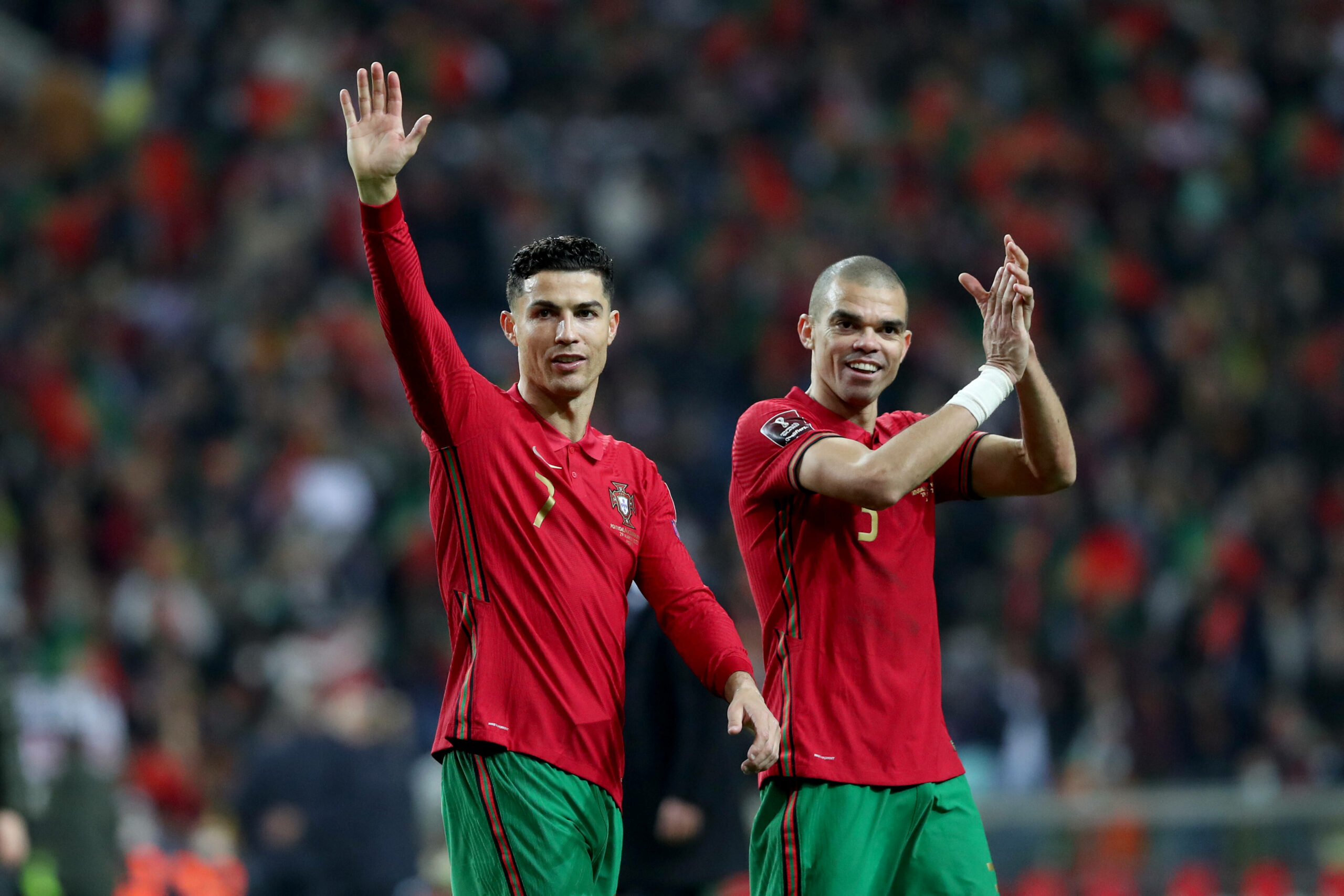 Christiano Ronaldo und Pepe bei einem Länderspiel