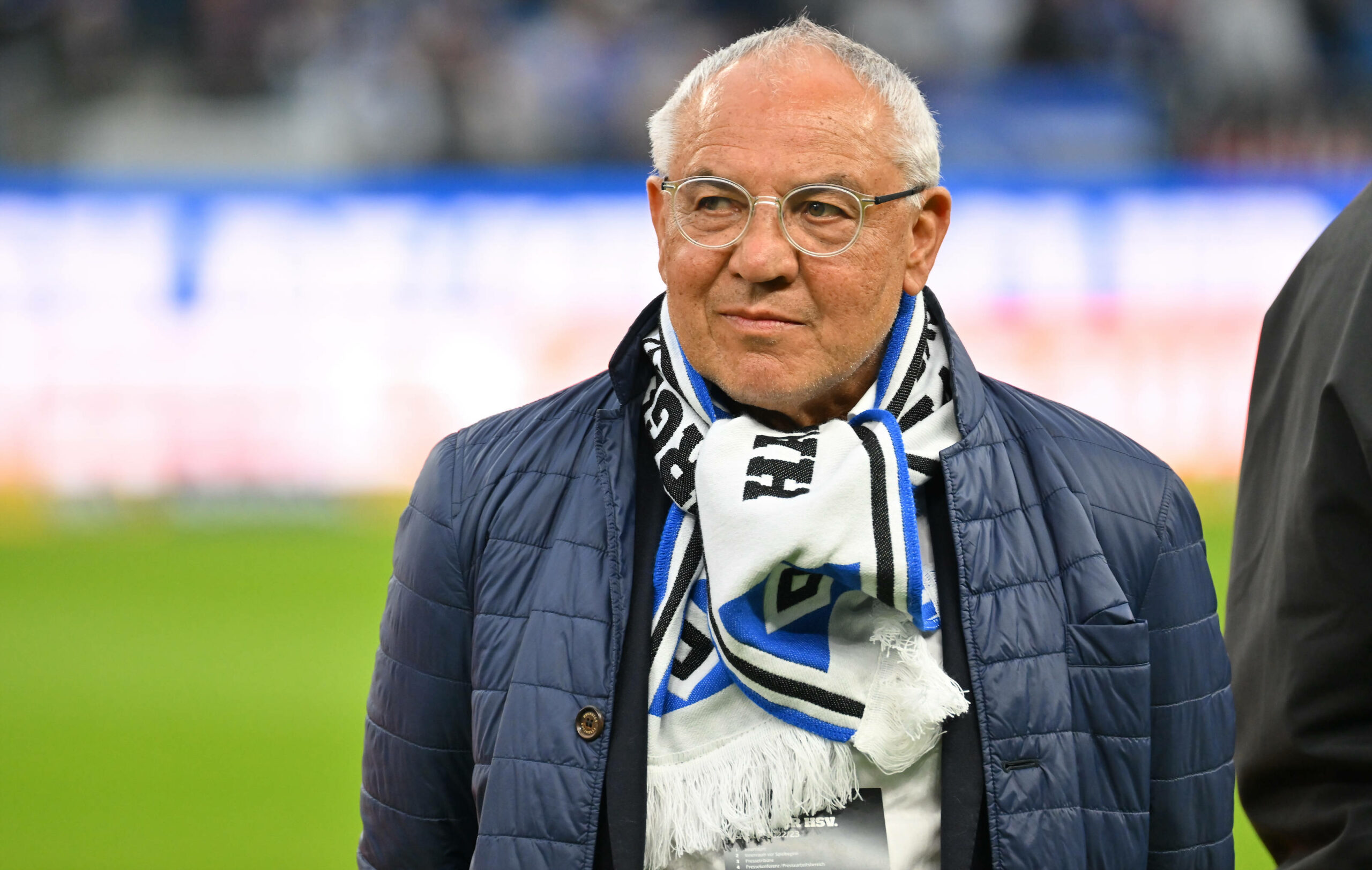 Felix Magath mit HSV-Schal