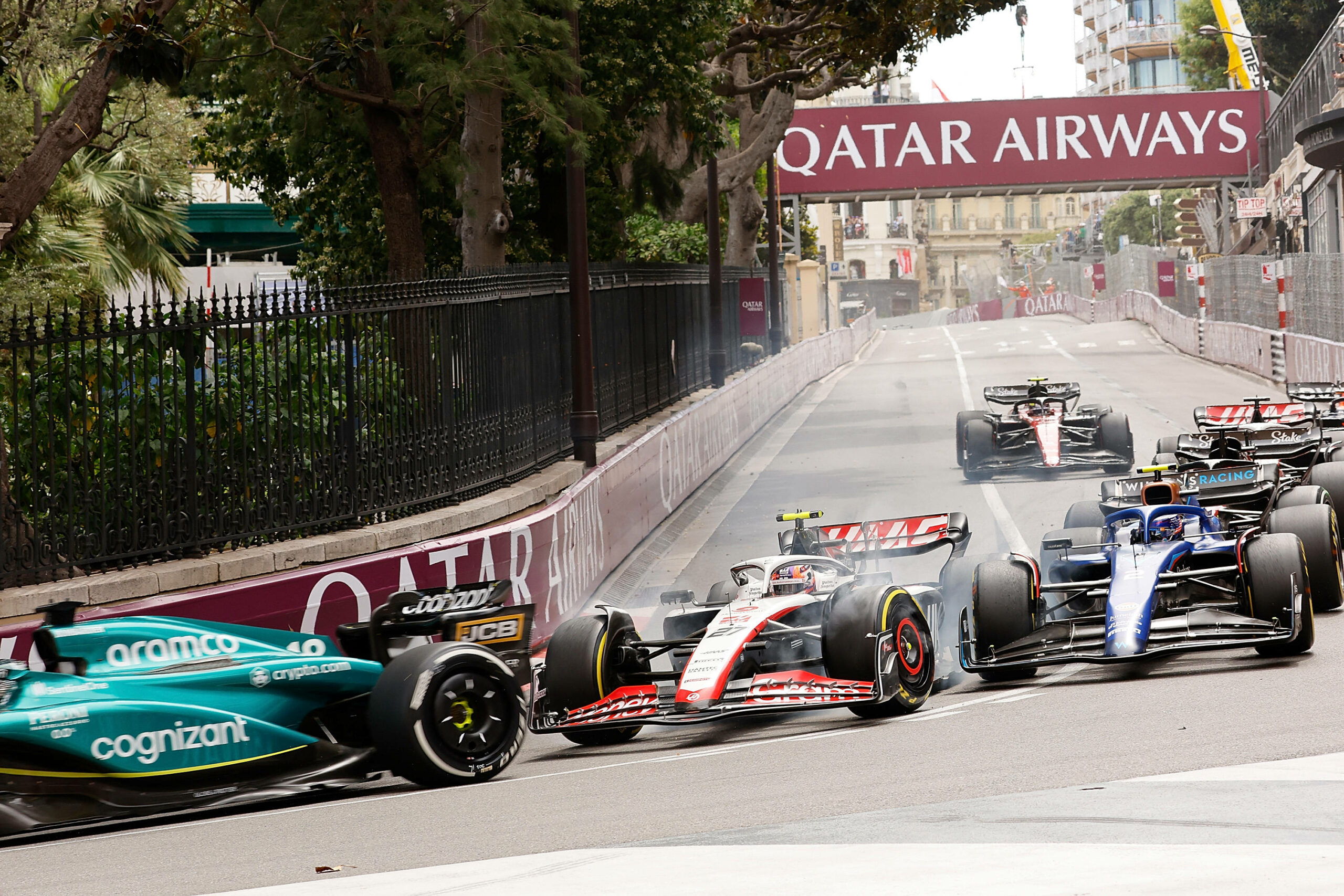 Das Formel-1-Rennen in Monaco: Die Autos reihen sich dicht an dicht.