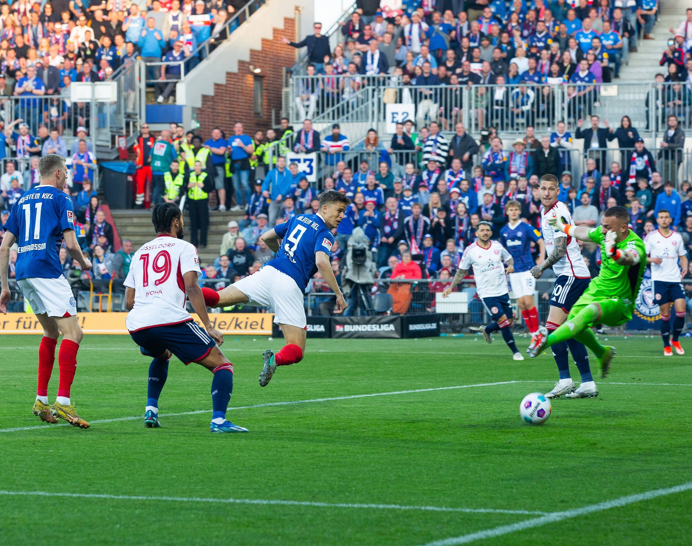 Pichlers Kopfball zum 1:0 von Kiel gegen Düsseldorf