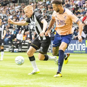 Jannes Wieckhoff im Trikot von Heracles Almelo