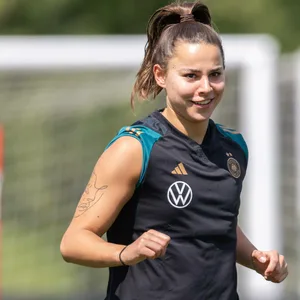 Lena Oberdorf beim Training für Olympia