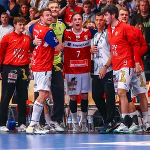Hamburgs Handballer jubeln
