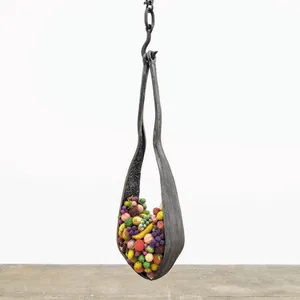 Schimmel-Obst Ausstellung von Kathleen Ryan