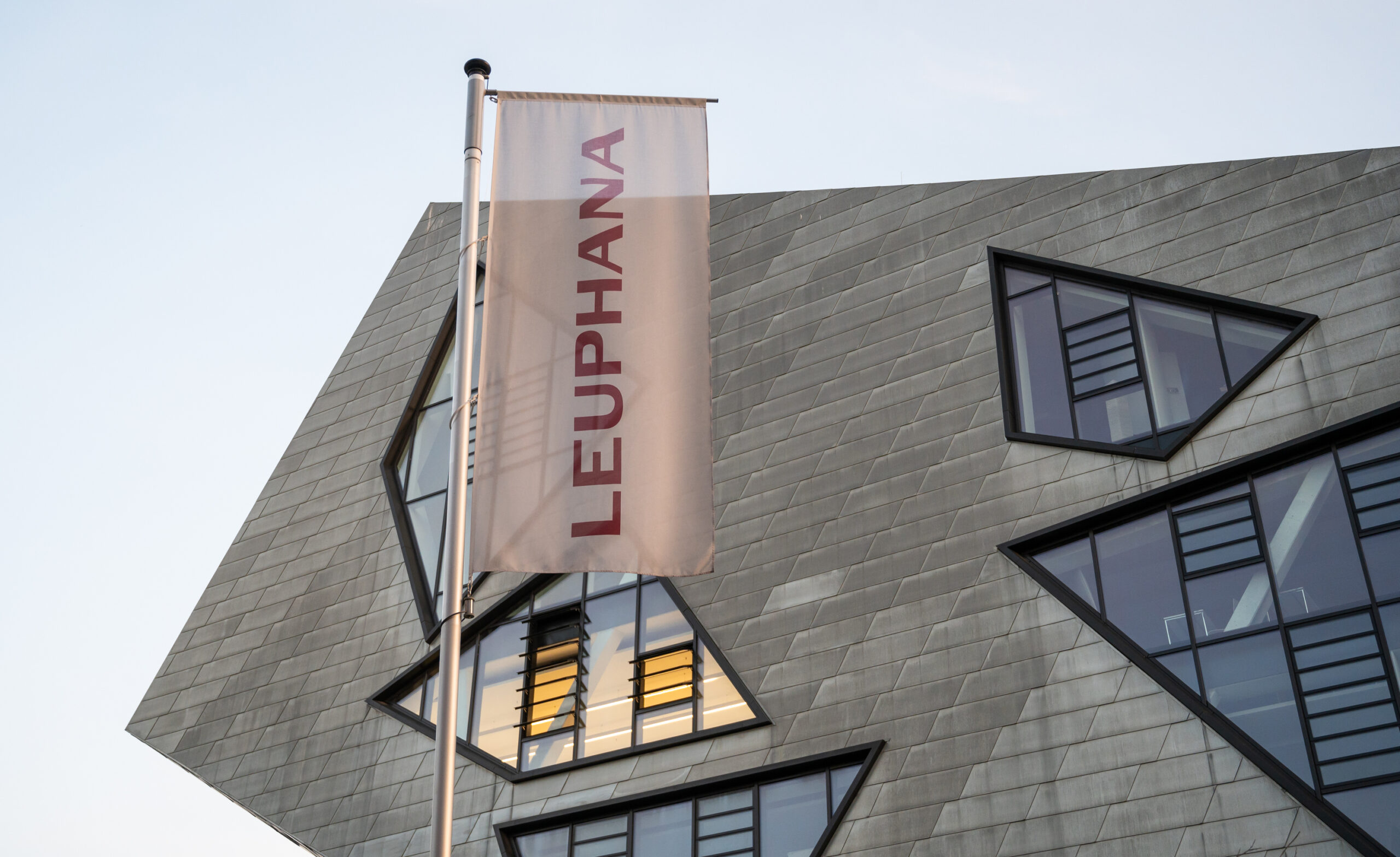 Das Zentralgebäude der Leuphana Universität Lüneburg.