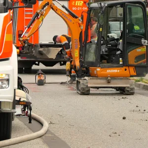 Gasleck Norderstedt, Einsatzkräfte auf der Straße