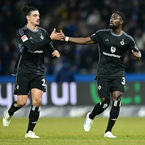 Guilherme Ramos und Stephan Ambrosius konnten in dieser Saison als Abwehr-Duo beim HSV nur selten überzeugen.