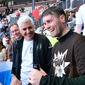 Andreas Bornemann und Fabian Hürzeler bei der Aufstiegsfeier