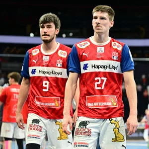 Hamburgs Handballer um Jacob Lassen und Thies Bergemann sind enttäuscht