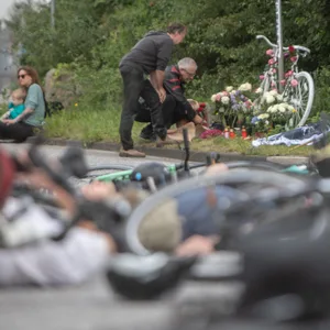 Radfahrerin in Hamburg bei Unfall ums Leben gekommen – ADFC organisiert Mahnwache und stellt Ghost-Bike auf