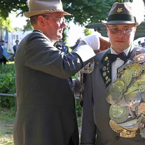 Schützen mit vielen Orden