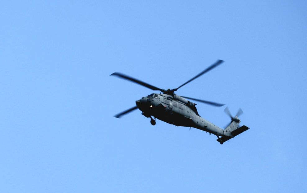 Was machen die US-Militärhelikopter über Hamburg?