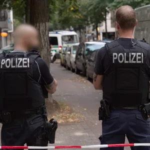 Massenschlägereien unter Großfamilien im Kreis Rotenburg (Wümme) beschäftigt die Polizei stundenlang