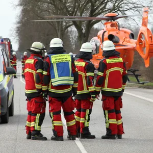 Fünf zum Teil Schwerverletzte bei Unfall in Ahrensbök – Rettungshunschrauber im Einsatz