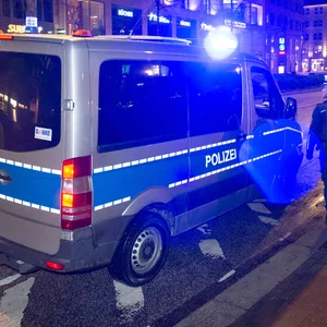 Nach Raub auf teenager an der Europa Passage – Durchsuchung bei Tatverdächtigen