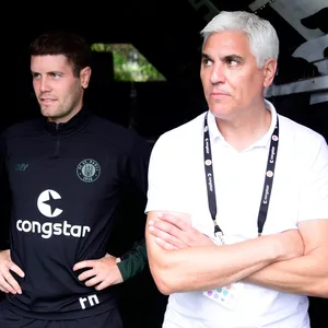 Andreas Bornemann und Fabian Hürzeler sind ernst