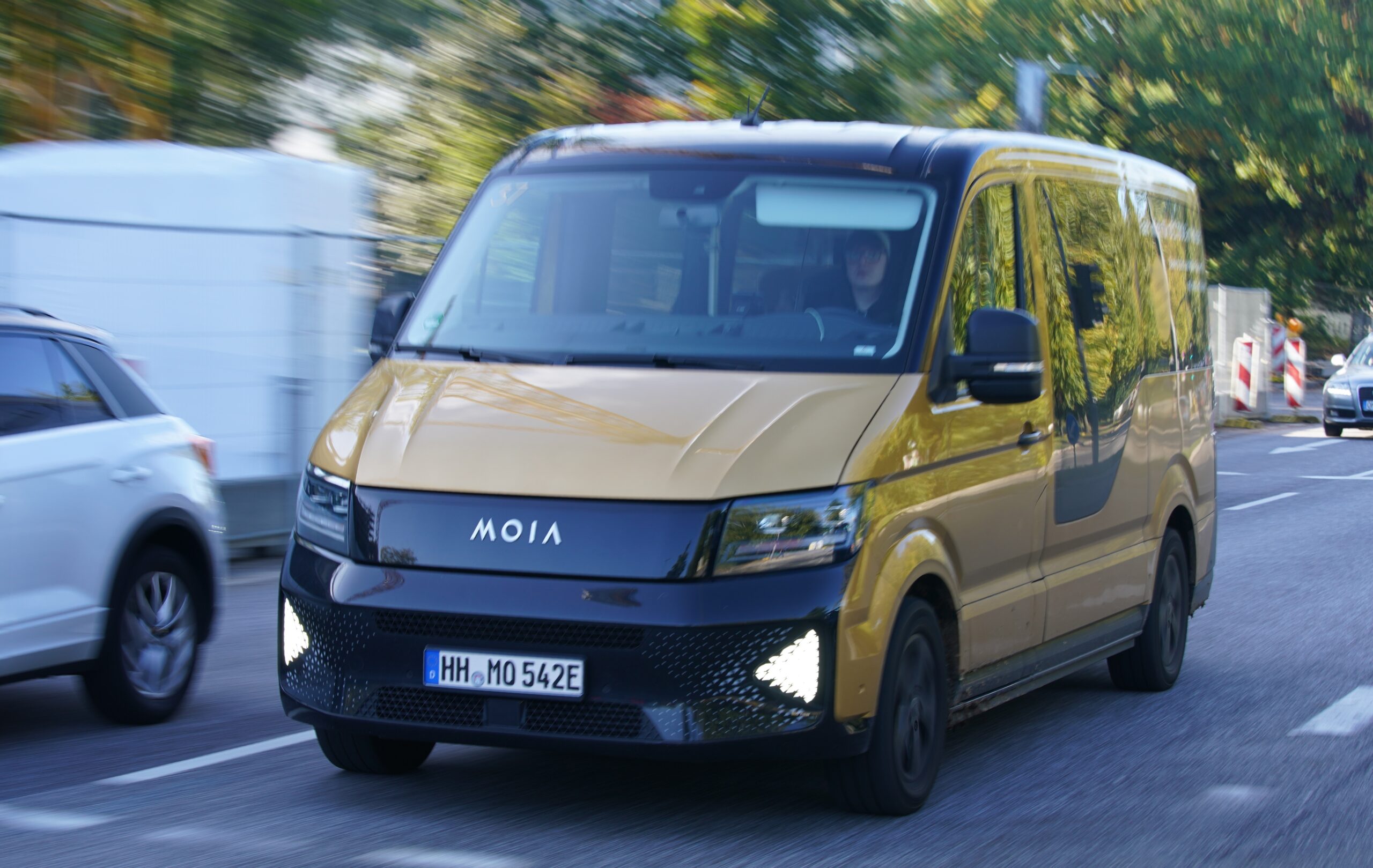 Der Sammeltaxianbieter Moia ist seit 2019 auf den Straßen von Hamburg unterwegs.