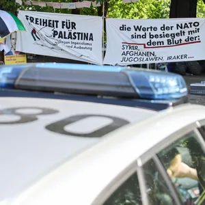 Das Protestcamp wurde verlängert – obwohl ein Mitglied eine andere Frau krankenhausreif prügelte. (Archivbild)