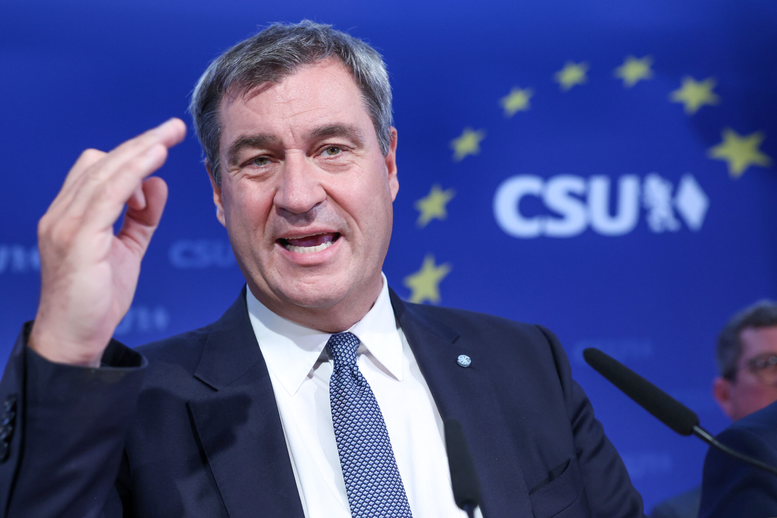 Der Bayerische Ministerpräsident Markus Söder (CSU) fordert nach der Wahlklatsche der Ampel-Parteien in Europa Neuwahlen im Bund.