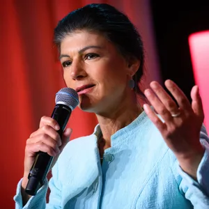 Sahra Wagenknecht (BSW) auf der Wahlparty nach der ersten Prognose zur Europawahl.