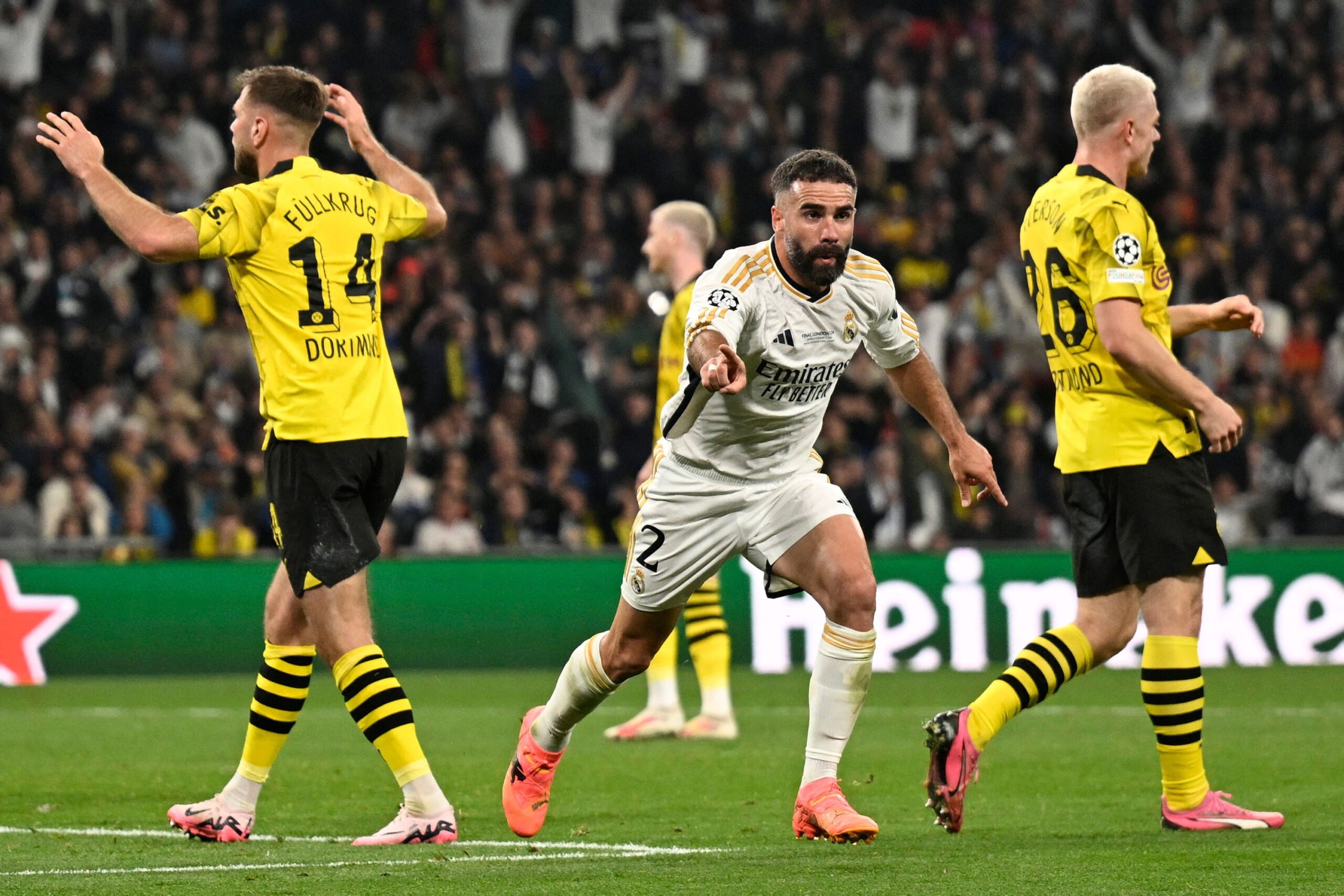 Dani Carvajal bejubelt sein Tor zum 1:0 gegen Borussia Dortmund