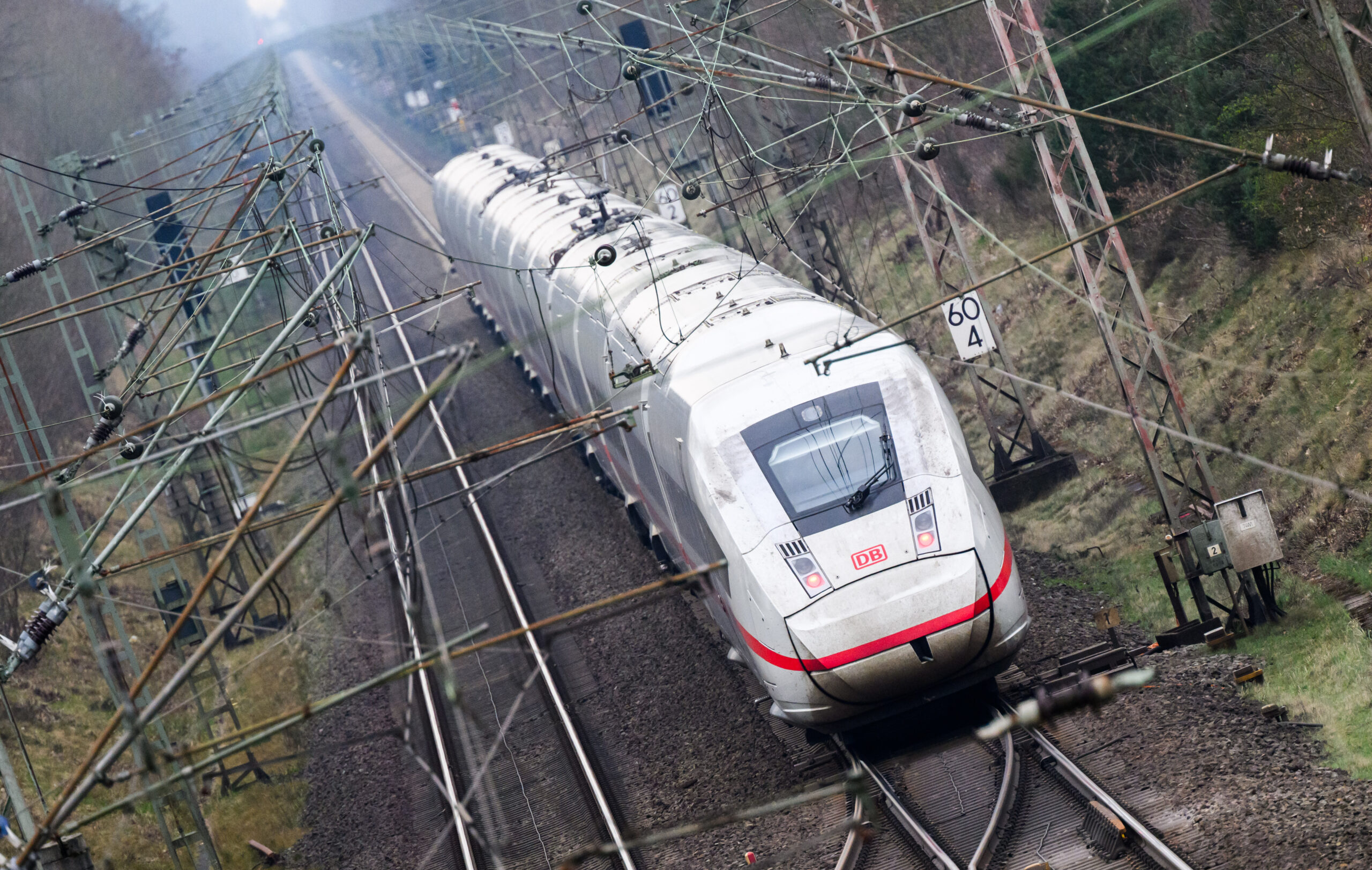 Gleis beschädigt - Züge zwischen Hannover und Hamburg weiter verspätet