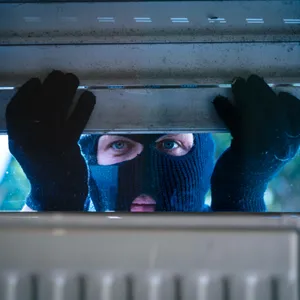 Einbruch bei Heilpraktiker in Uhlenhorst – Täter erbeutet wertvolle Geräte