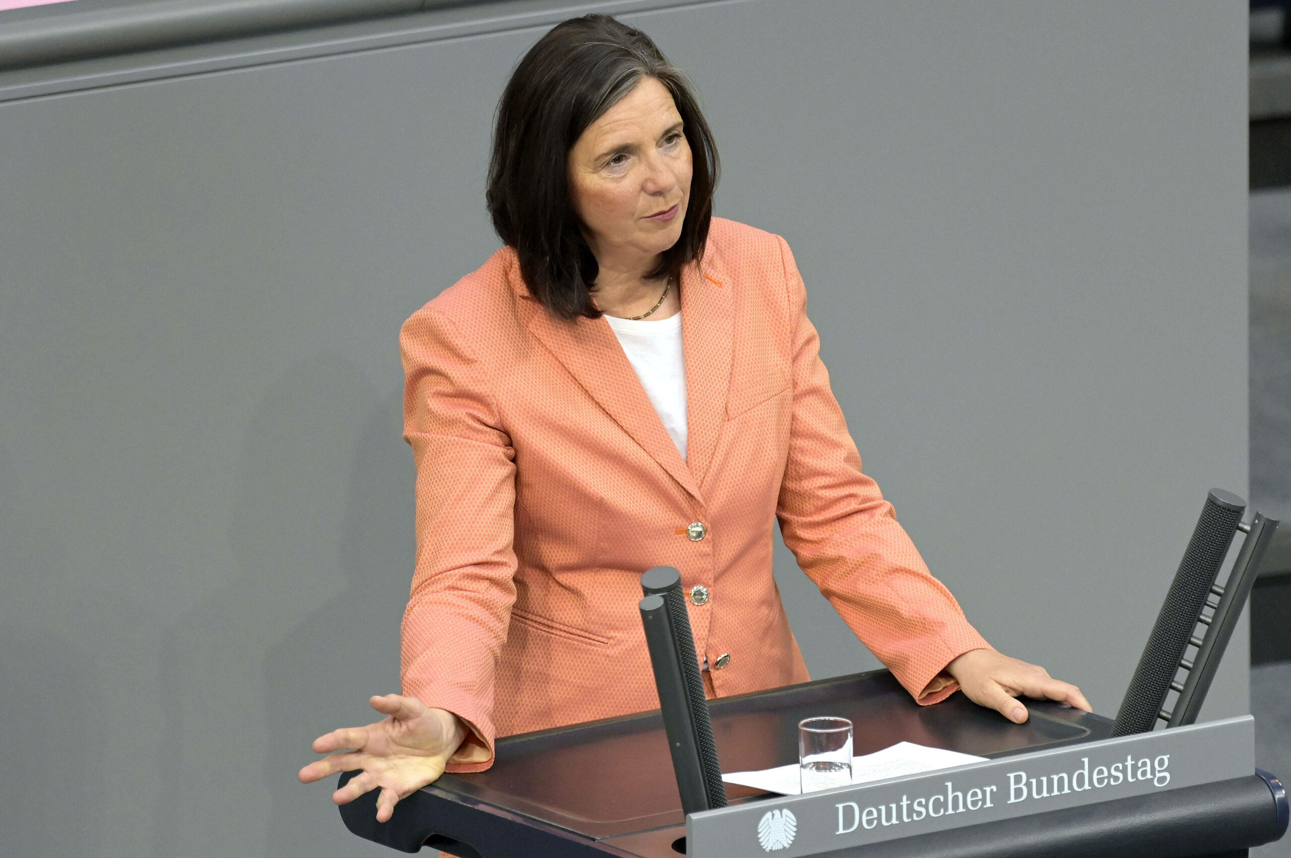 Bundestags-Vizepräsidentin Katrin Göring-Eckardt bei einer Sitzung im Bundestag