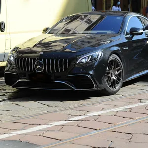 Der Mercedes Benz AMG S 63 wurde in der Zeit wischen dem 7. und 22 Juni von einem Parkplatz in Glinde gestohlen. (Symbolfoto)