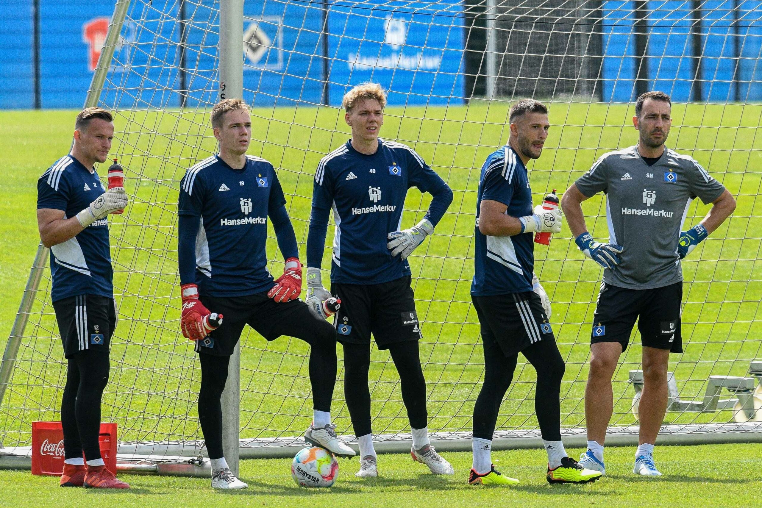 Tom Mickel, Matheo Raab Leo Oppermann, Daniel Heuer Fernandes und Sven Höh im Torwarttraining des HSV